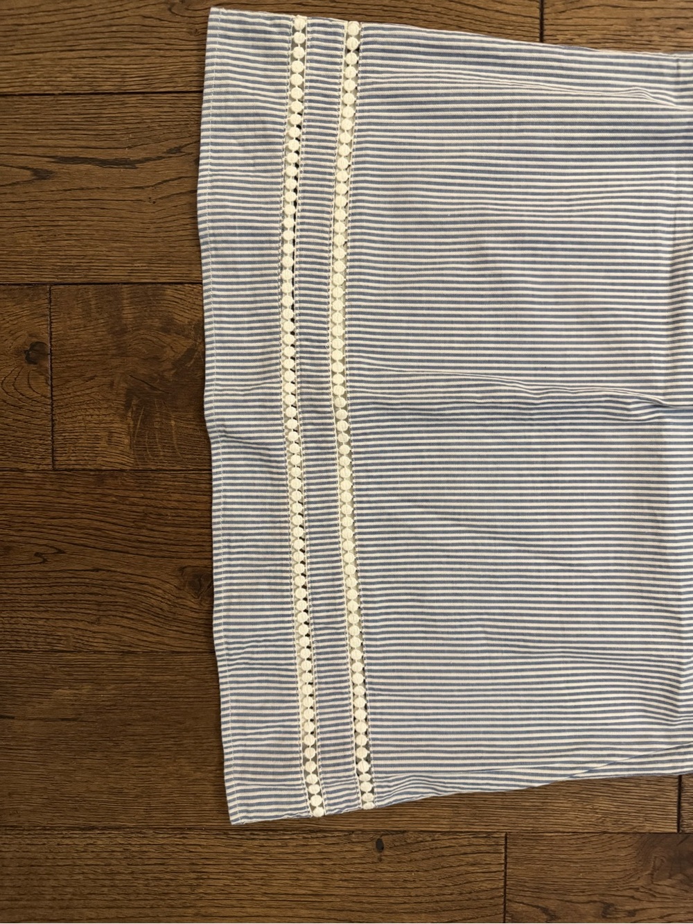 Banana Republic Blue and White Striped Seersucker Sleeveless Top - Picture 3 of 6